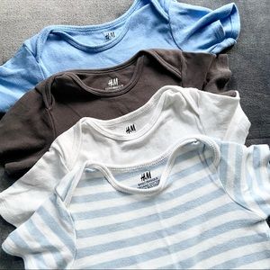 Lot bundle of H&M 3T short sleeved organic onesies, super soft!